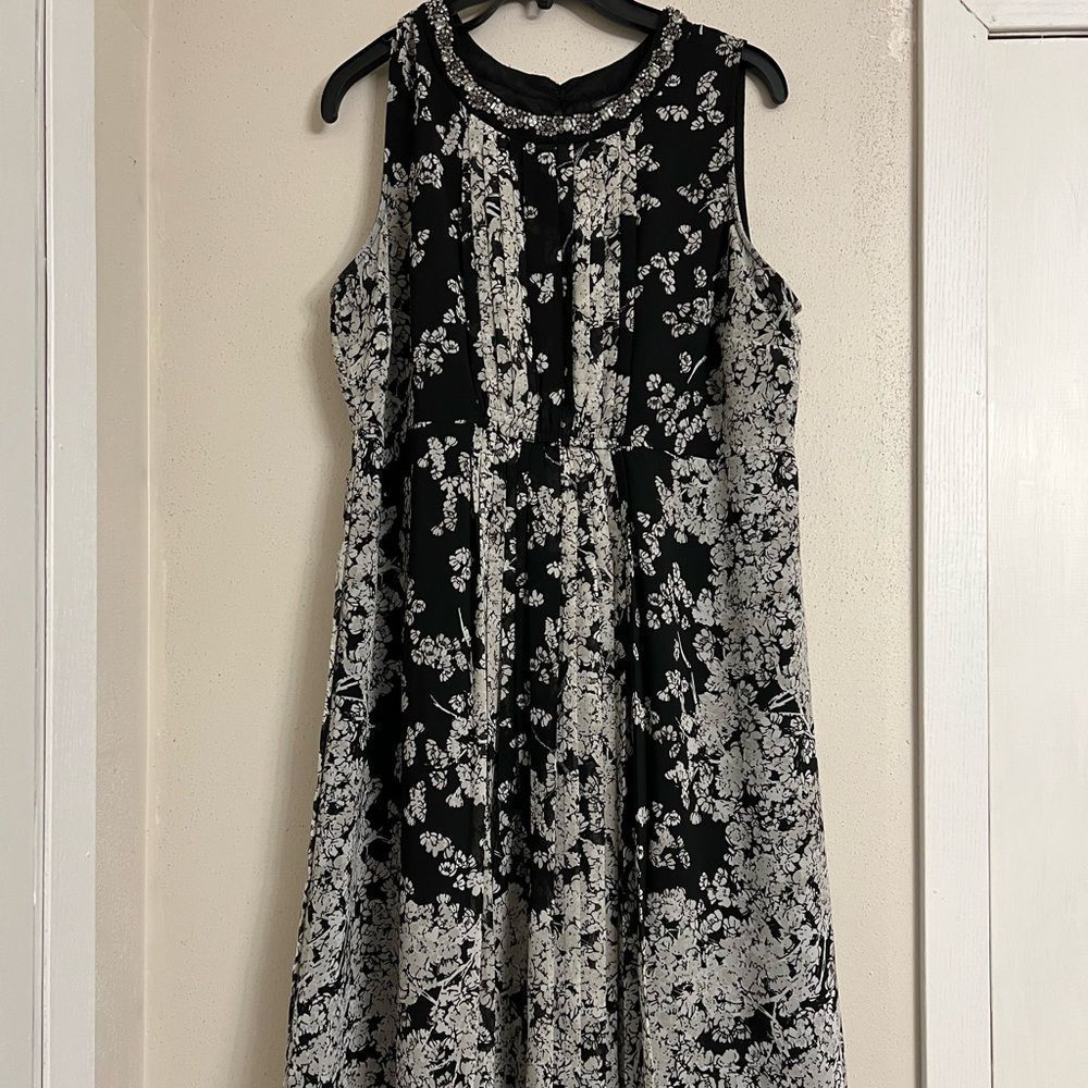 A Pea In The Pod Sleevless Floral Maternatity Dress Size L
